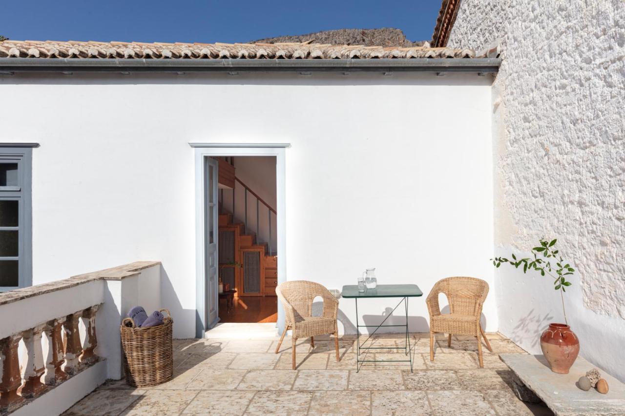 Bratsera Boutique Hotel هيدرا المظهر الخارجي الصورة